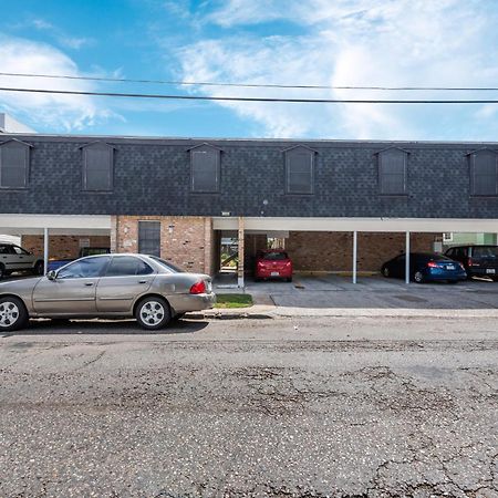 Apartamento Bright & Airy Apt Close To Everything With Free Park Houston Exterior foto