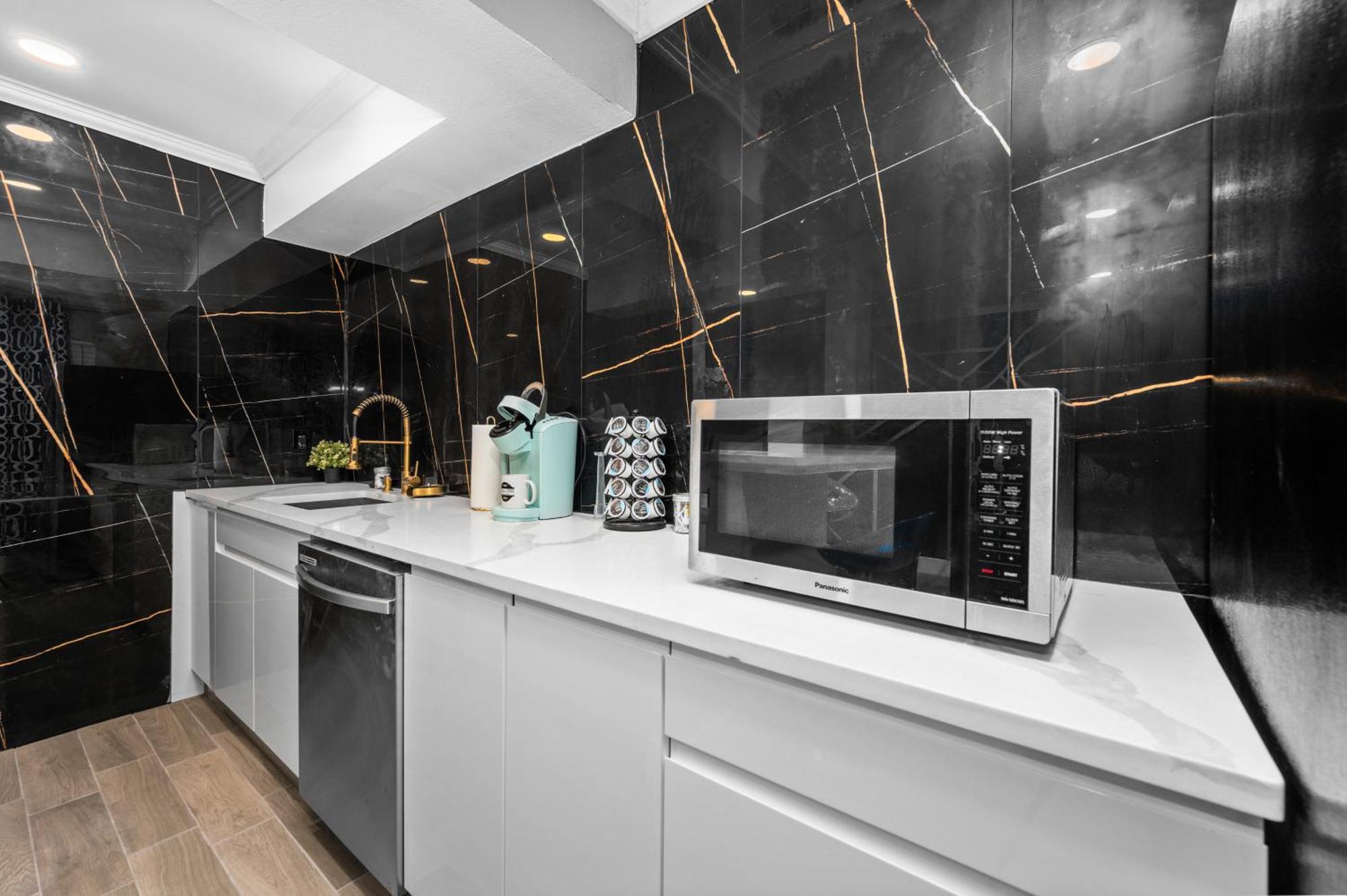 Apartamento Bright & Airy Apt Close To Everything With Free Park Houston Exterior foto
